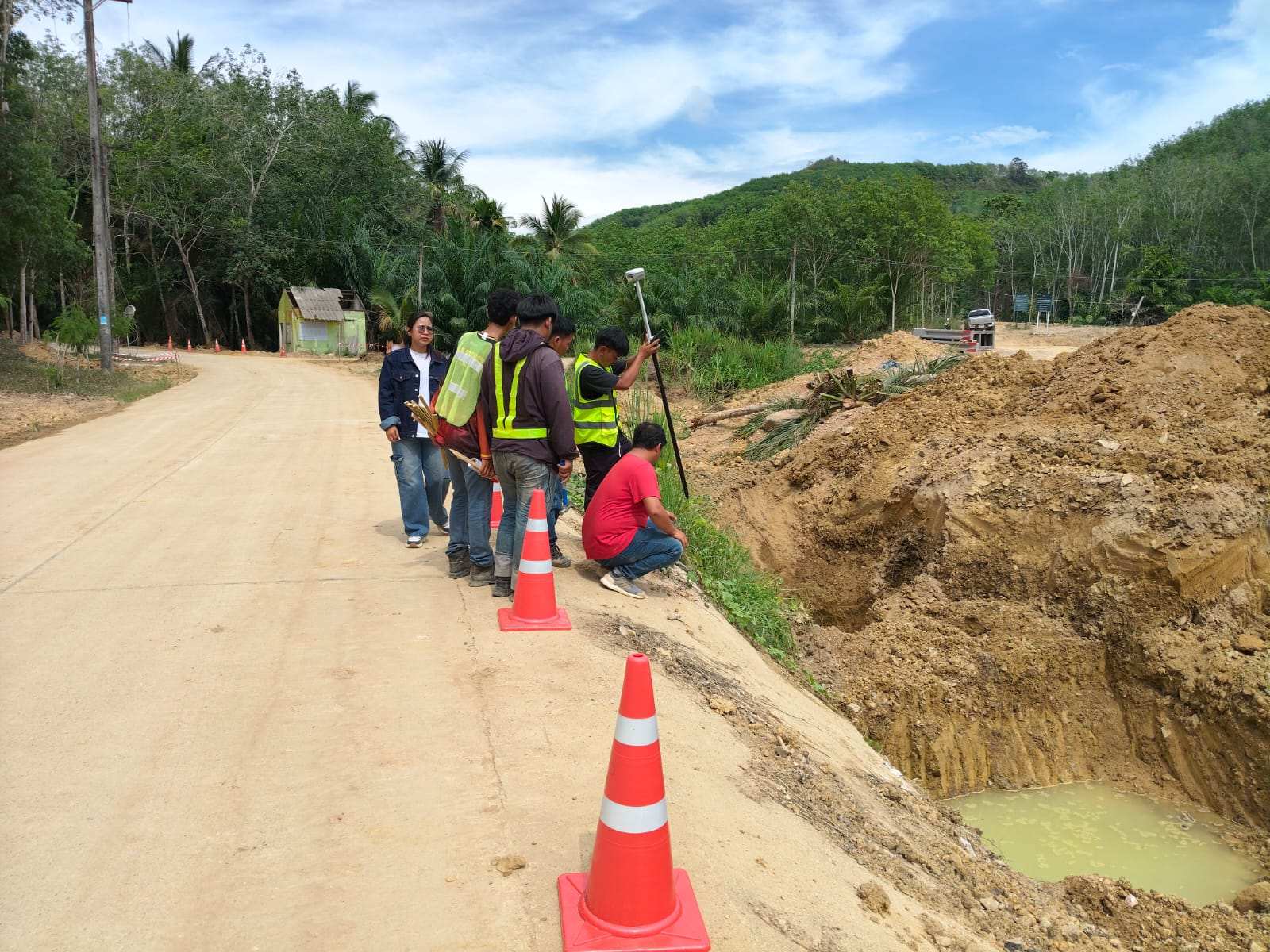APEKS AP10 used for road earthworks survey in rural Thailand