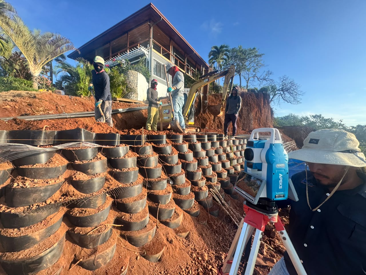 APEKS AM02i Total Station used for heavy earthworks and retaining wall construction in Panama