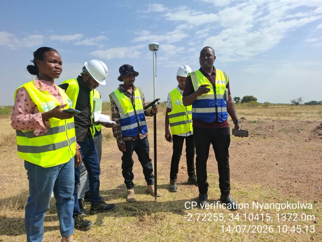 Opérations de vérification des points de contrôle sur le terrain le long du corridor de pipeline de 400 km en Tanzanie